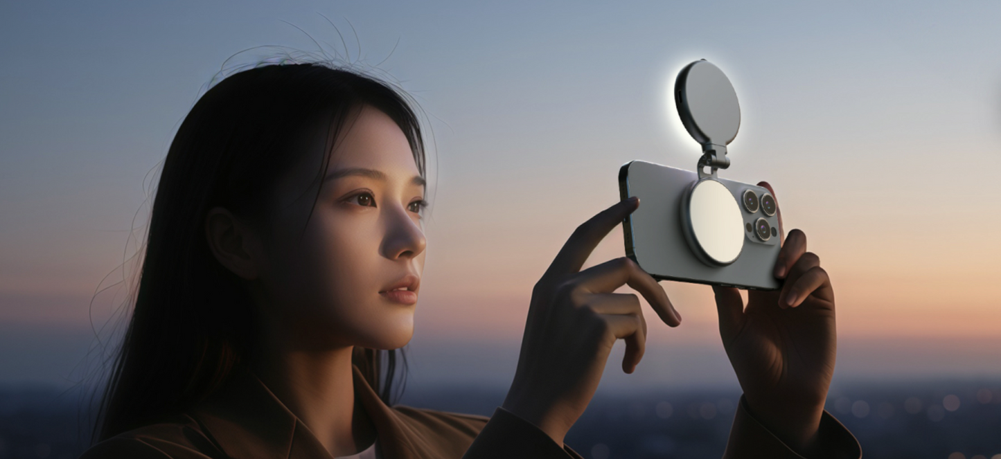 Magnetic Phone Light with Adjustable Dual Temperature